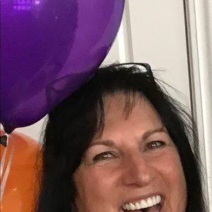 Meet your Posher, Dolores